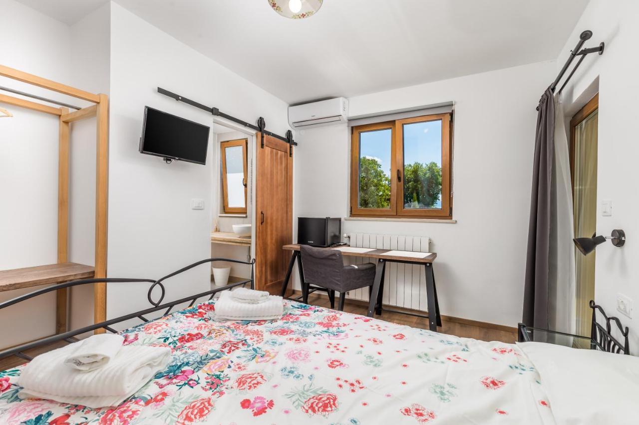 Rona Apartment&rooms Mea Vista Buzet