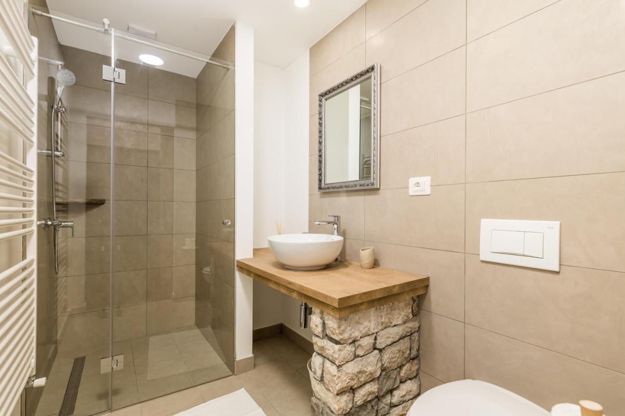 Rona Apartment&rooms Mea Vista